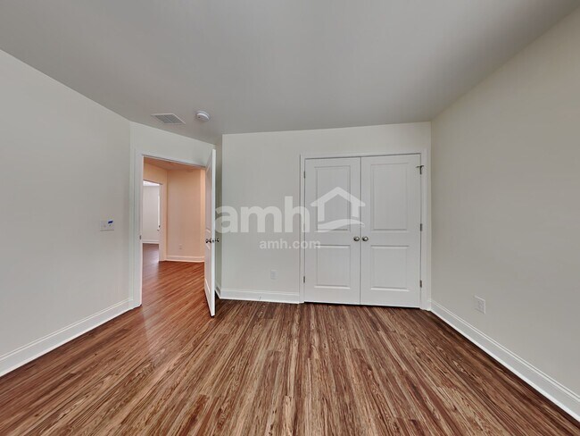 Building Photo - 300 Bering Ln