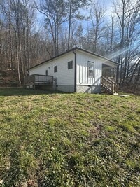 Building Photo - Updated 3BR Home Near Tennessee River | Pet Friendly