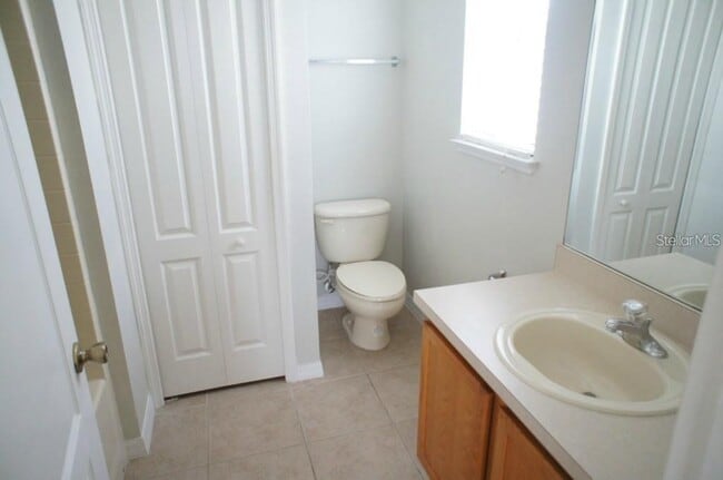 Building Photo - 427 Wilton Cir