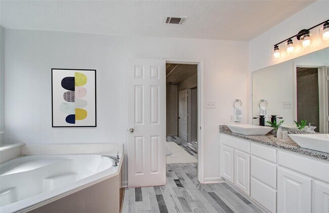 Building Photo - 4910 Comal River Loop
