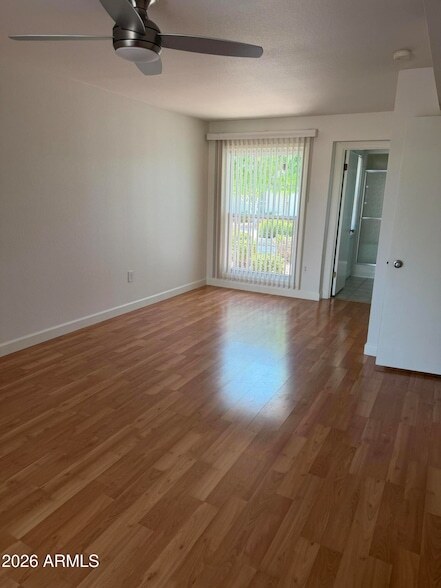 Building Photo - 10833 W Santa Fe Dr