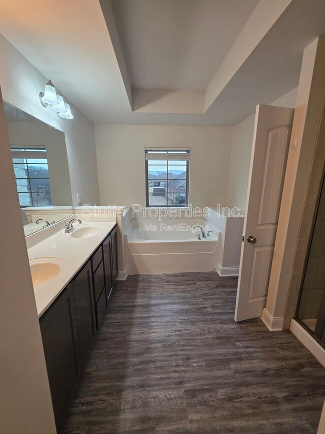 Building Photo - 8317 Stillwater Cir