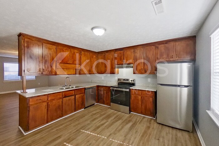 Building Photo - 168 Deer Pkwy