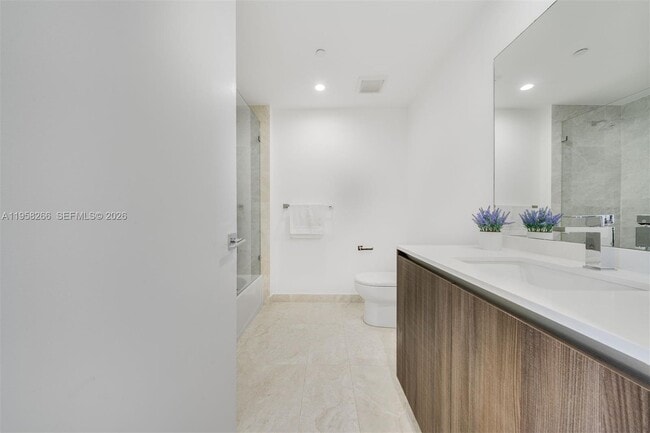 Building Photo - 488 NE 18th St