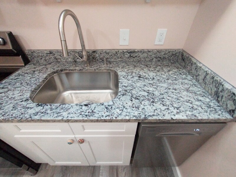 Building Photo - 135 NW Shannon Ave