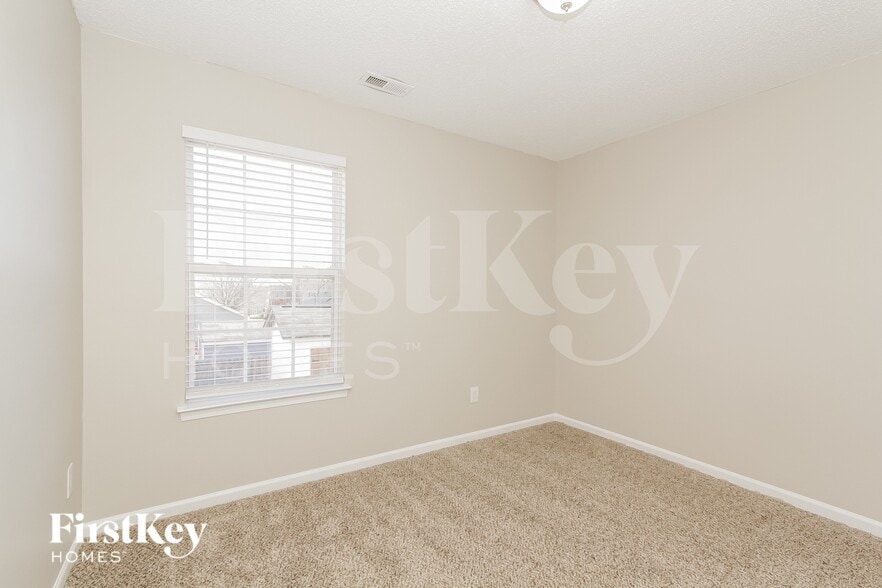 Building Photo - 441 1st Turn Ct SW