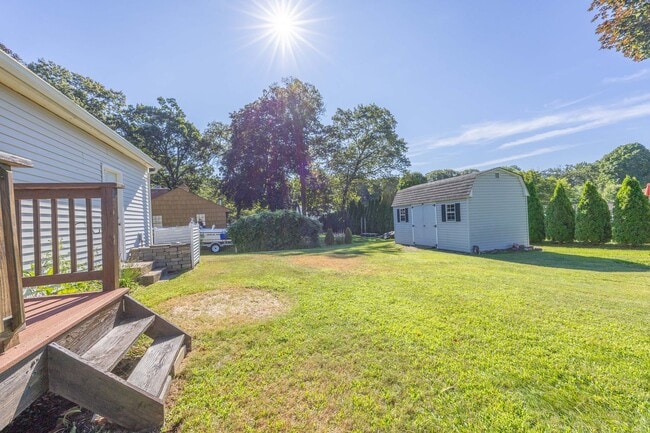 Building Photo - Charming 3-Bedroom Home in a Peaceful Neig...