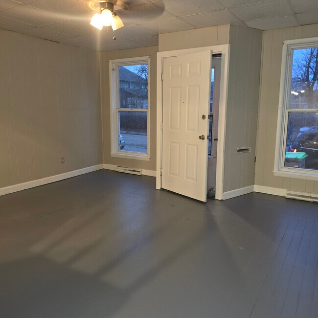 Building Photo - 55-57 West Parkwood Avenue