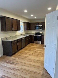 Building Photo - 5 Fellows Rd