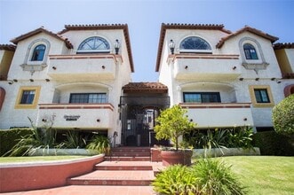 Building Photo - 3261 Sawtelle Blvd