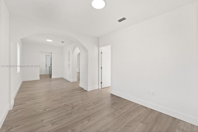 Building Photo - 1801 SW 5th St