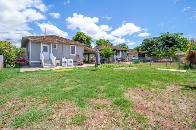 Building Photo - 91-1127-1127 Hapua St