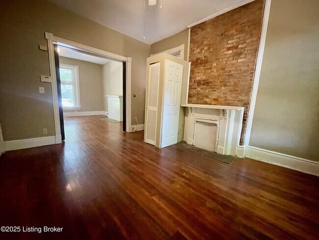 Building Photo - 1212 S Floyd St
