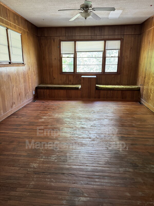 Building Photo - 1313 Campbell St