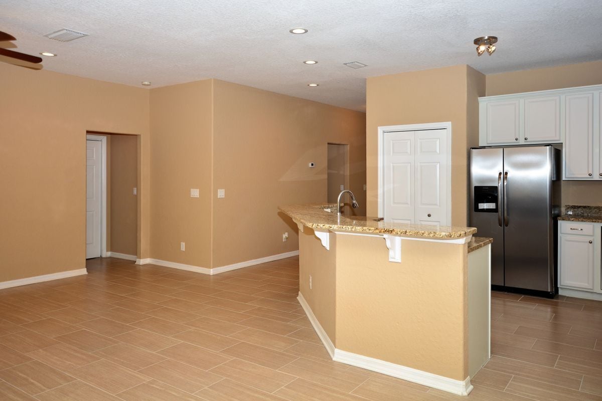 Building Photo - 10747 Masters Dr