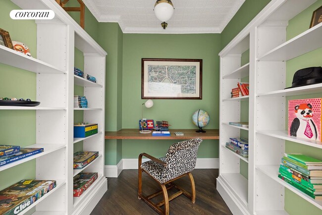 Building Photo - 57 Middagh St