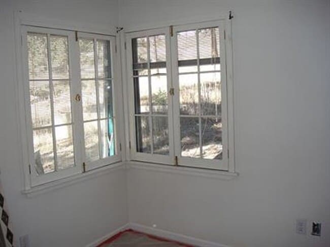 Building Photo - 6684 Marshmerry Ln