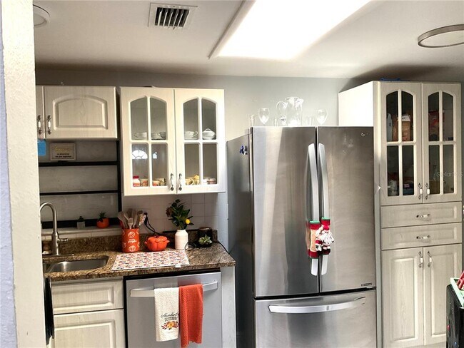 Building Photo - 9315 Candlemaker Ct