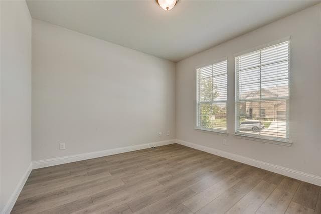 Building Photo - 3200 Glendale Dr