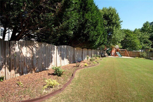 Building Photo - 1504 Belfaire Lake Tr