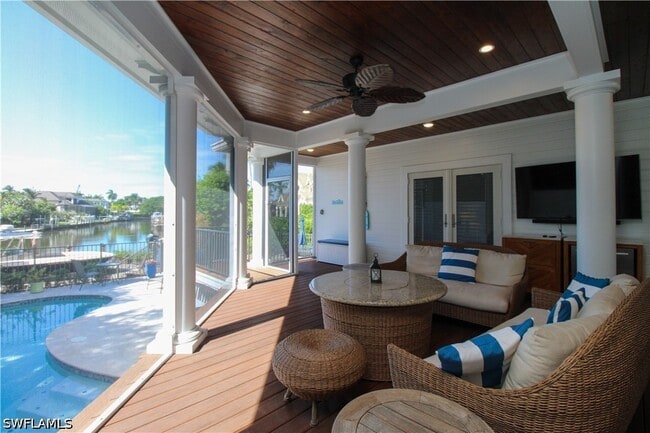 Building Photo - 2150 Marina Dr