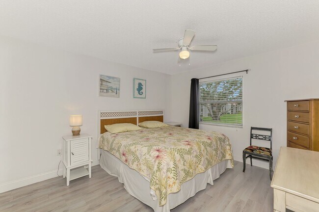 Building Photo - **AVAILABLE STARTING FEBRUARY-APRIL 2026 SEASON FOR $3200/month**