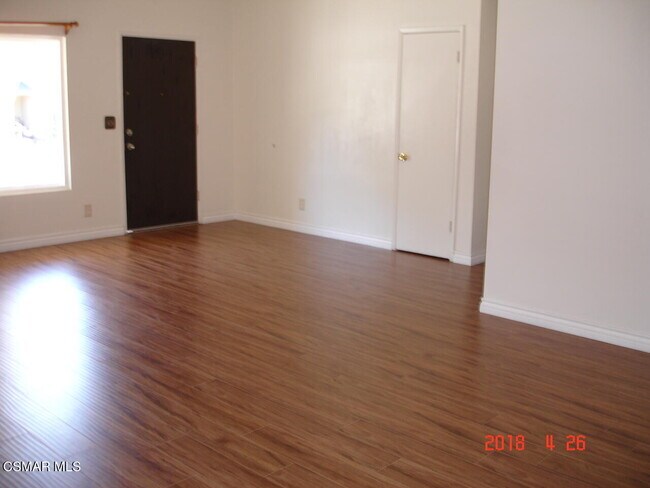 Building Photo - 115 N Donna St