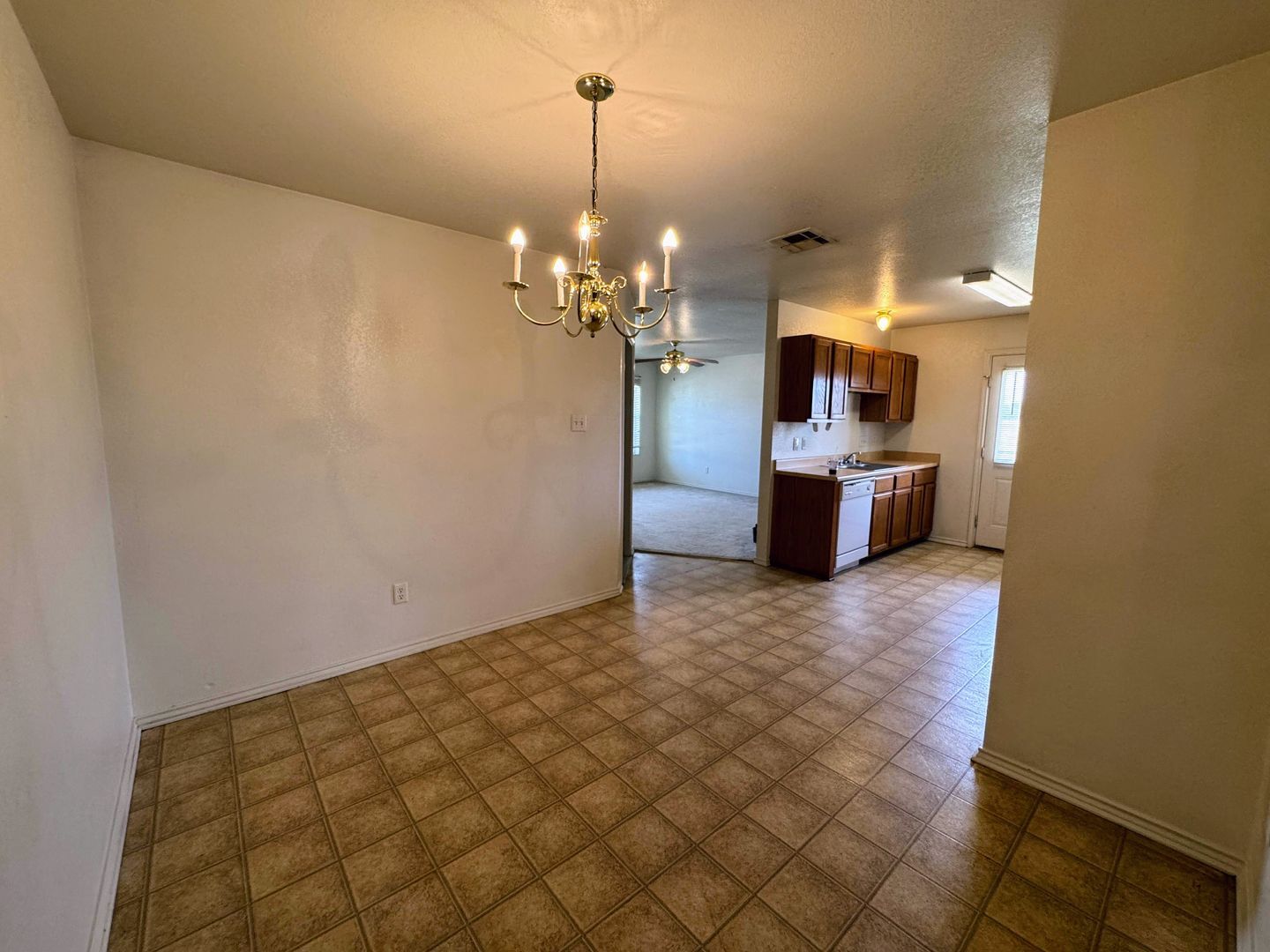 Building Photo - 5102 Lauren Lea Dr
