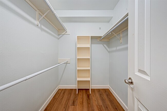 Building Photo - 1201 McDuffie St