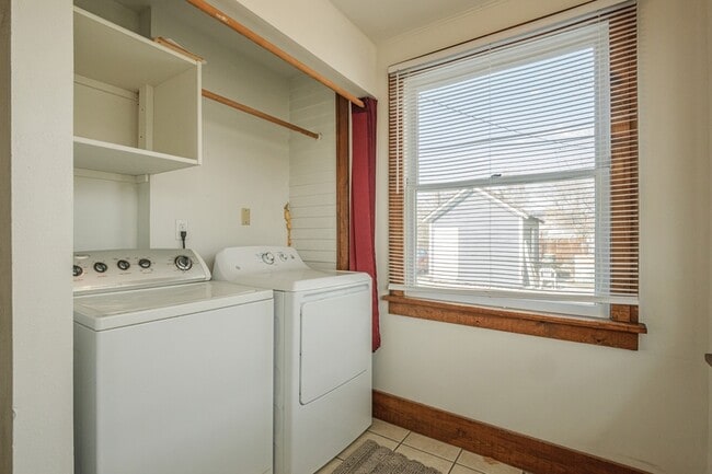 Building Photo - 1258 Colorado Ave