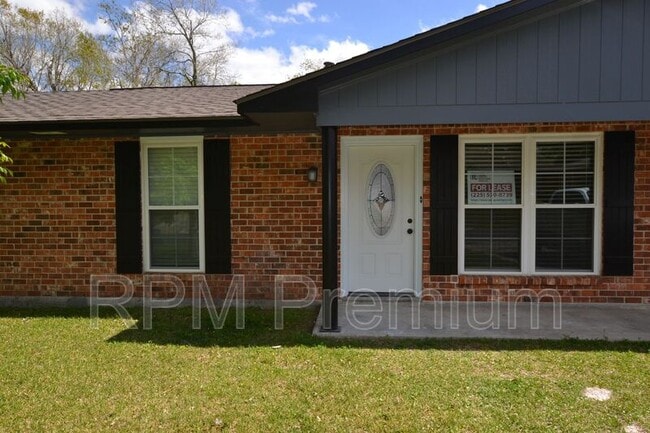 Building Photo - 1632 Mary Lou Dr