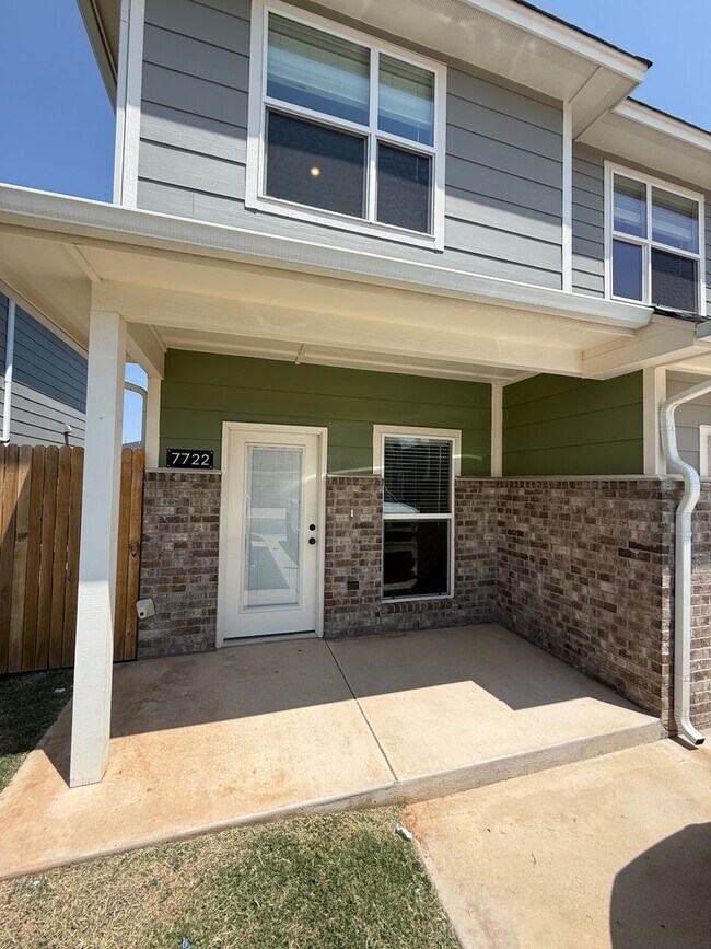 Building Photo - 7623 Owen Ln