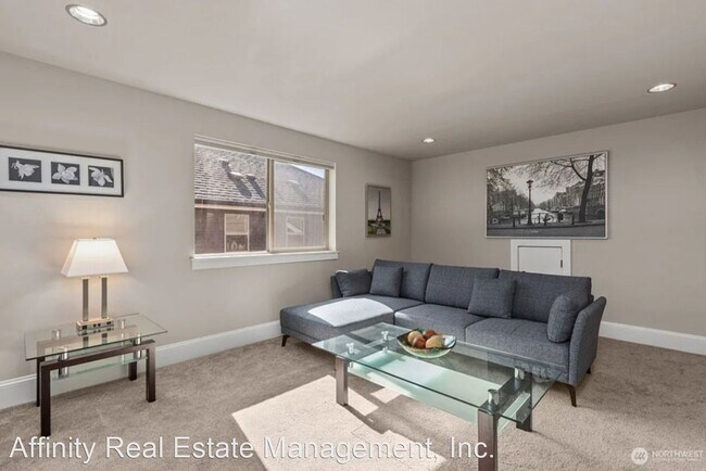 Building Photo - 4 br, 3 bath House - 2616 20th Ave SW