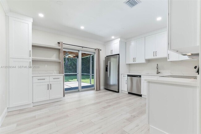 Building Photo - 11527 SW 81st Rd