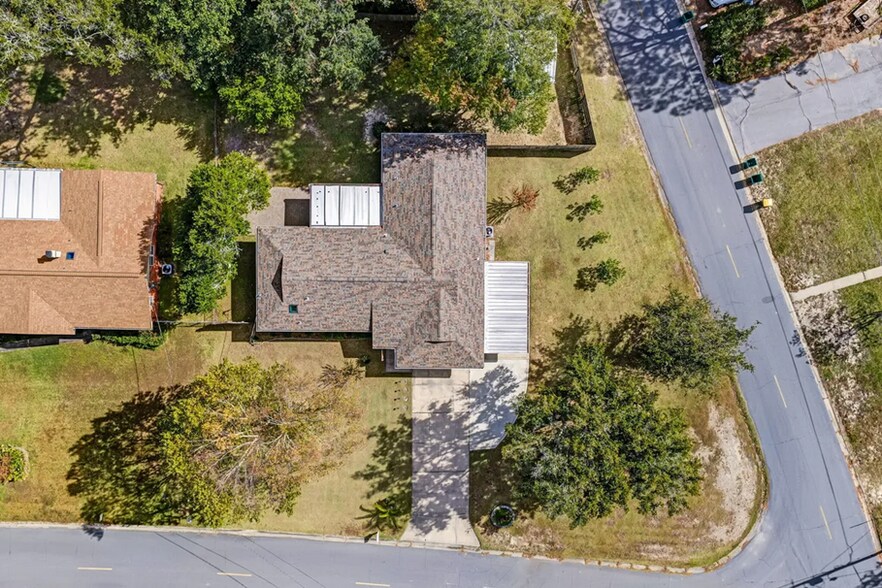 Building Photo - 40 Sharilyn Dr