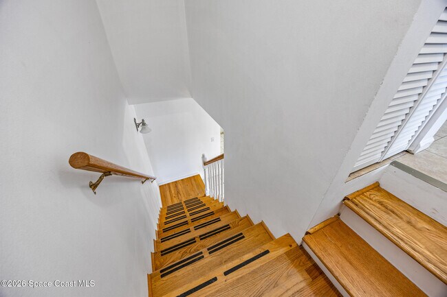 Building Photo - 416 Dove Ln