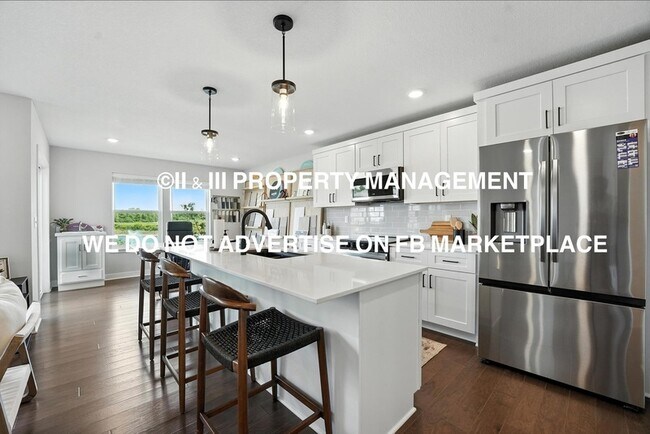 Building Photo - 8733 SW Edgewater Dr