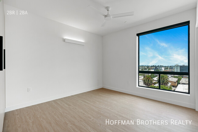 Building Photo - 3686 Overland Ave