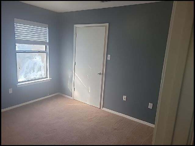 Building Photo - 1702 Calgary Trail