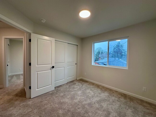 Building Photo - Brand New Built Single-Family Home in Powellhurst-Gilbert!