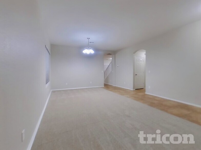 Building Photo - 15034 N 146th Ln