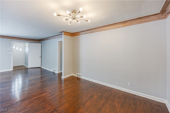 Building Photo - 23211 Fernwood Dr