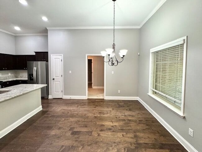 Building Photo - Move In Special! Now Leasing A Spacious 4 ...