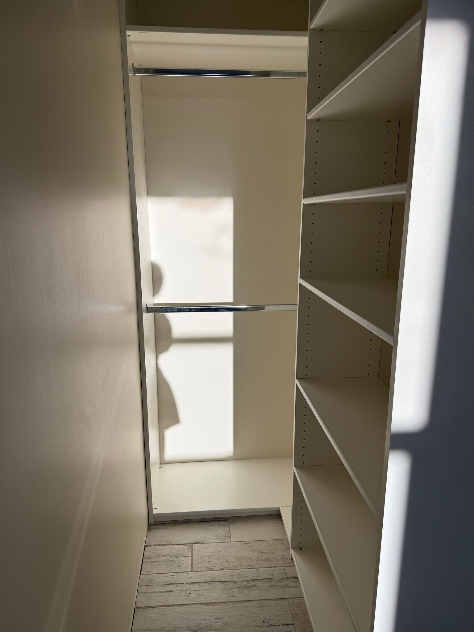 Building Photo - 9610 Dorrington Ave