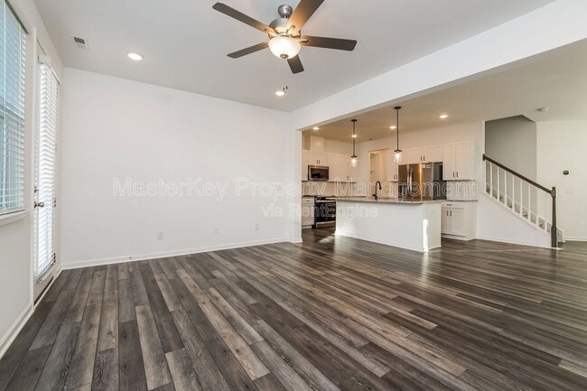 Building Photo - 124 Royal Star Way