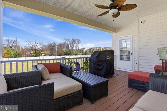 Building Photo - 6702 Savannah Dr
