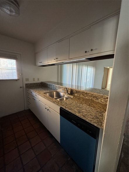 Building Photo - 13424 Blossomheath Ln