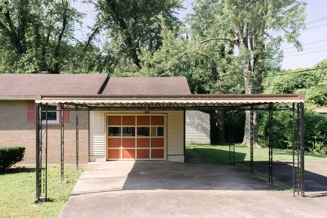 Building Photo - 400 Nice Dr