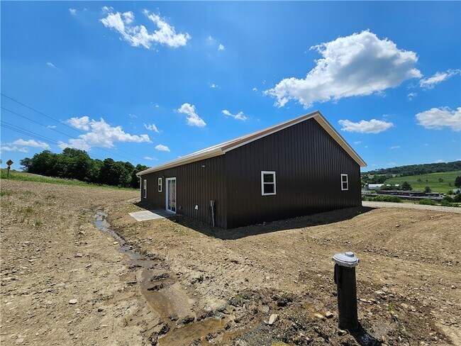 Building Photo - 2661 Rt-71