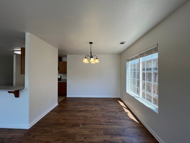 Building Photo - 1665 Aldo Way